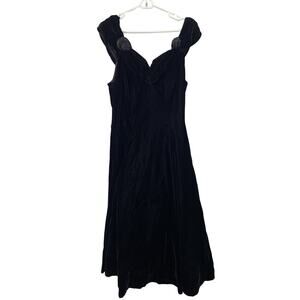 Karen Lucas Vintage Black Velvet Evening Dress with Rosette Details Size 14